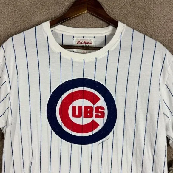 Red Jacket Chicago Cubs T-Shirt Mens XL White Brass Tacks Pinstripe Licensed NEW - Picture 3 of 10